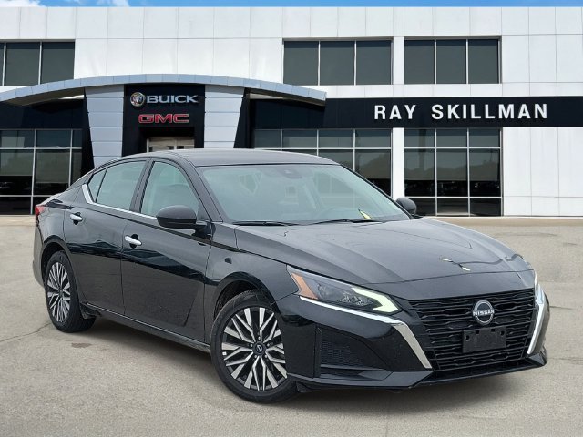 2025 Nissan Altima