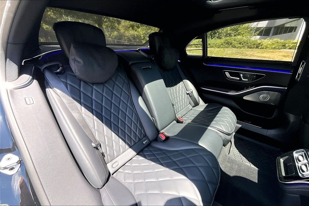 Certified Used 2023 Black Mercedes-Benz S 580 image 29