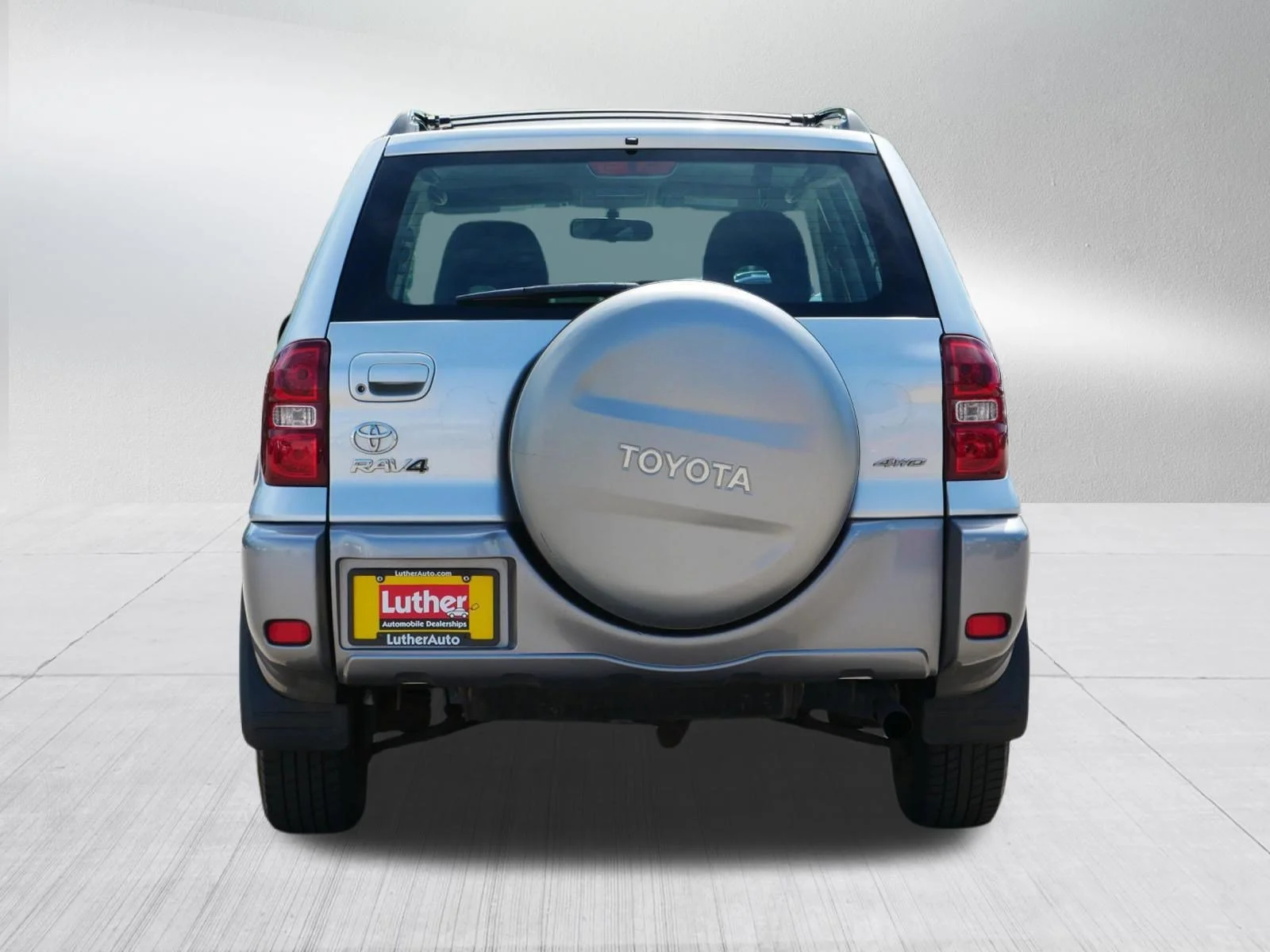 Used 2004 Titanium Metallic Toyota  image 6