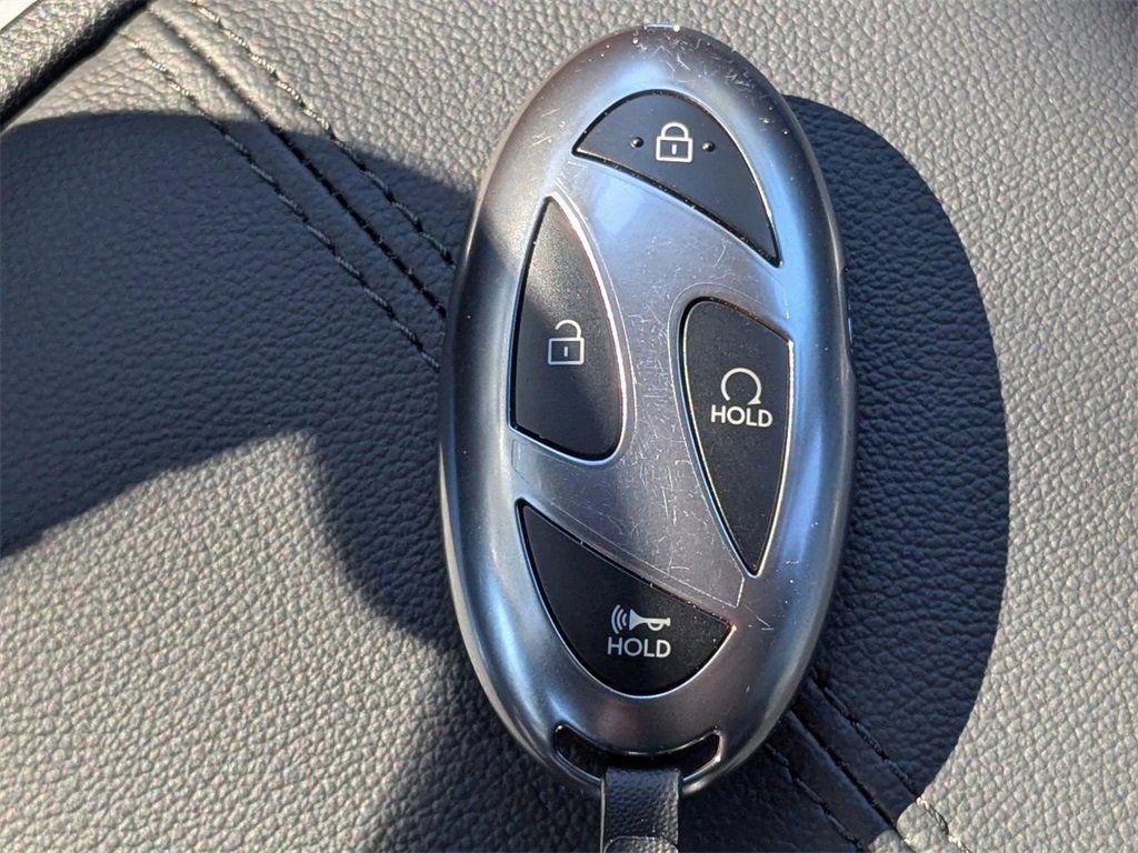 New 2026 White Hyundai SEL FWD image 33