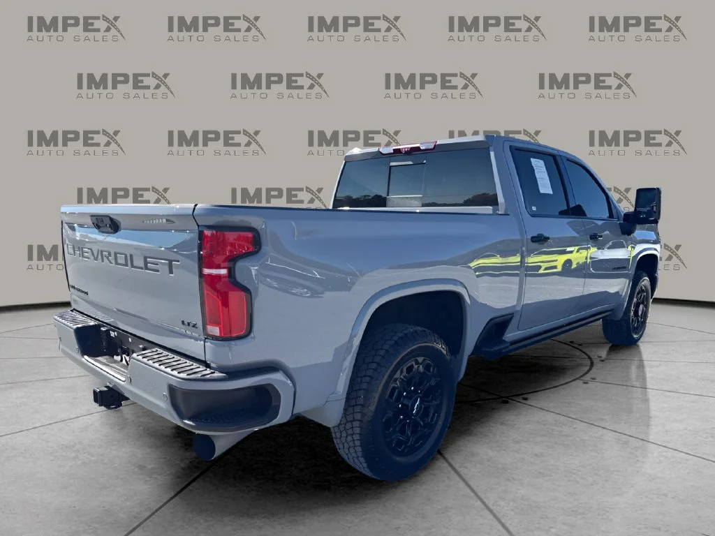 Used 2024 Gray Chevrolet LTZ image 6