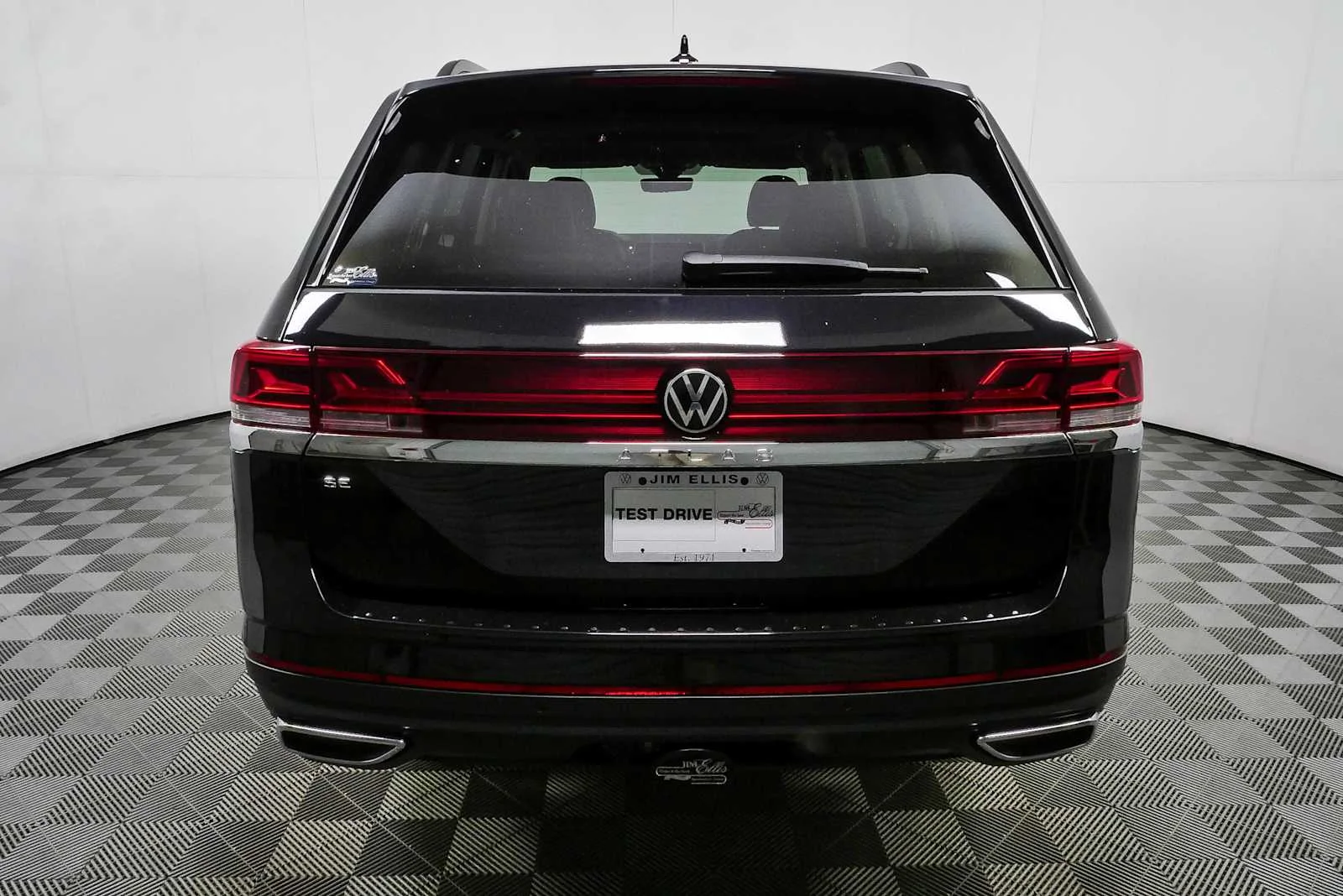 New 2026 Deep Black Pearl Volkswagen 2.0T SE w/Technology image 29