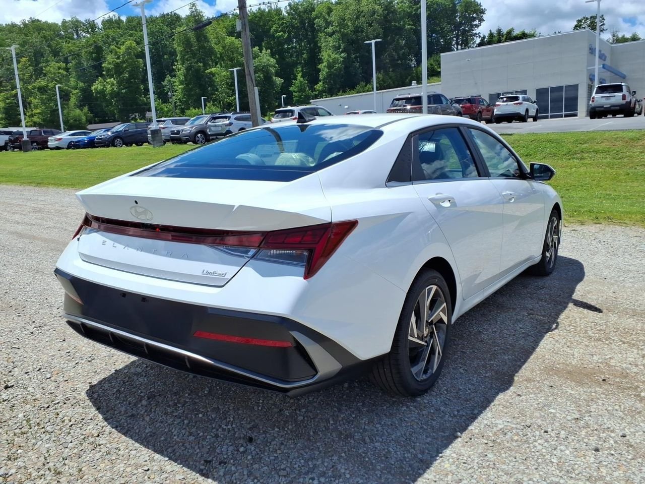 New 2026 Serenity White Hyundai Limited image 4