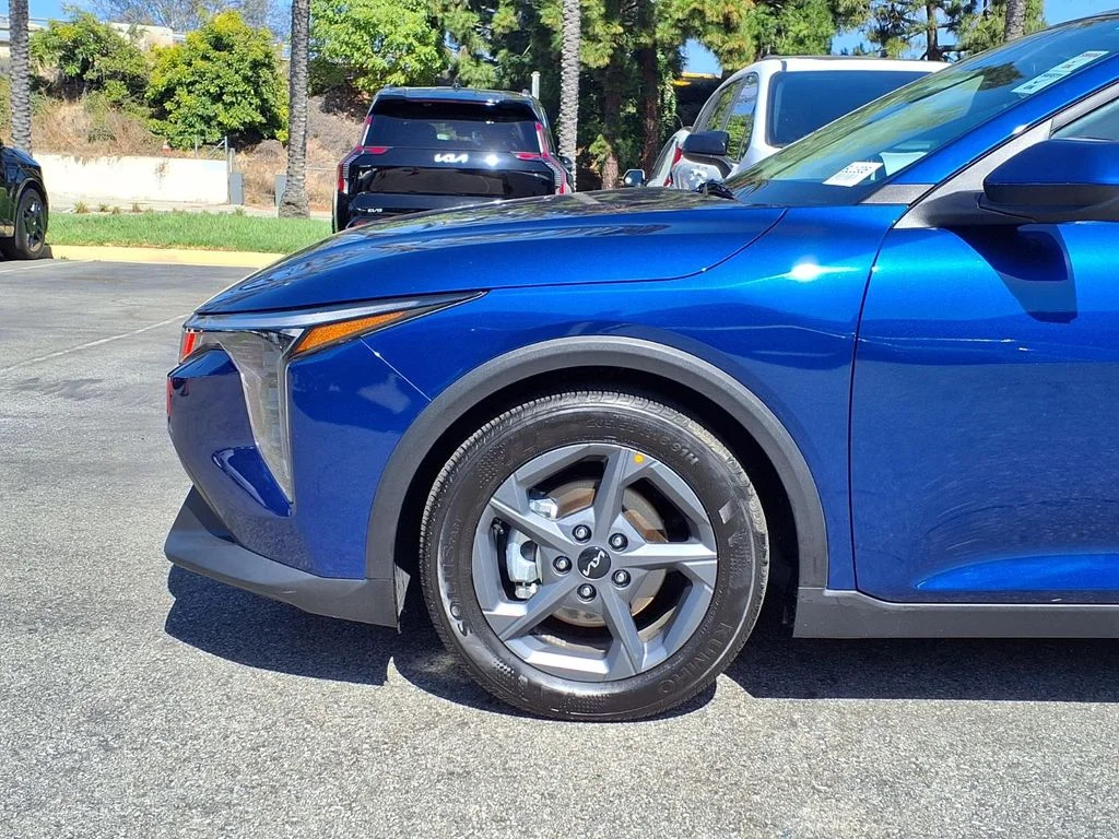 Certified Used 2025 Blue Kia LXS image 13