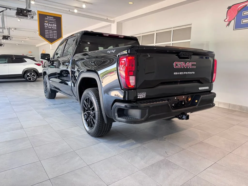 Used 2026 Onyx Black GMC Elevation image 5
