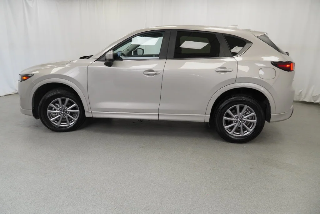 Used 2024 Tan Mazda 2.5 S Select image 27