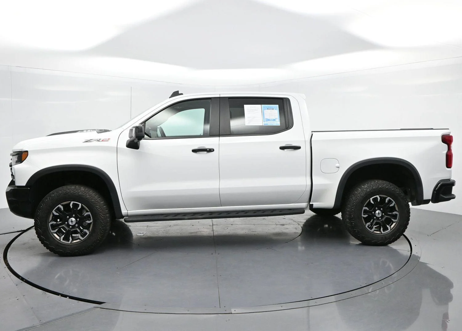 Used 2023 Summit White Chevrolet ZR2 image 4