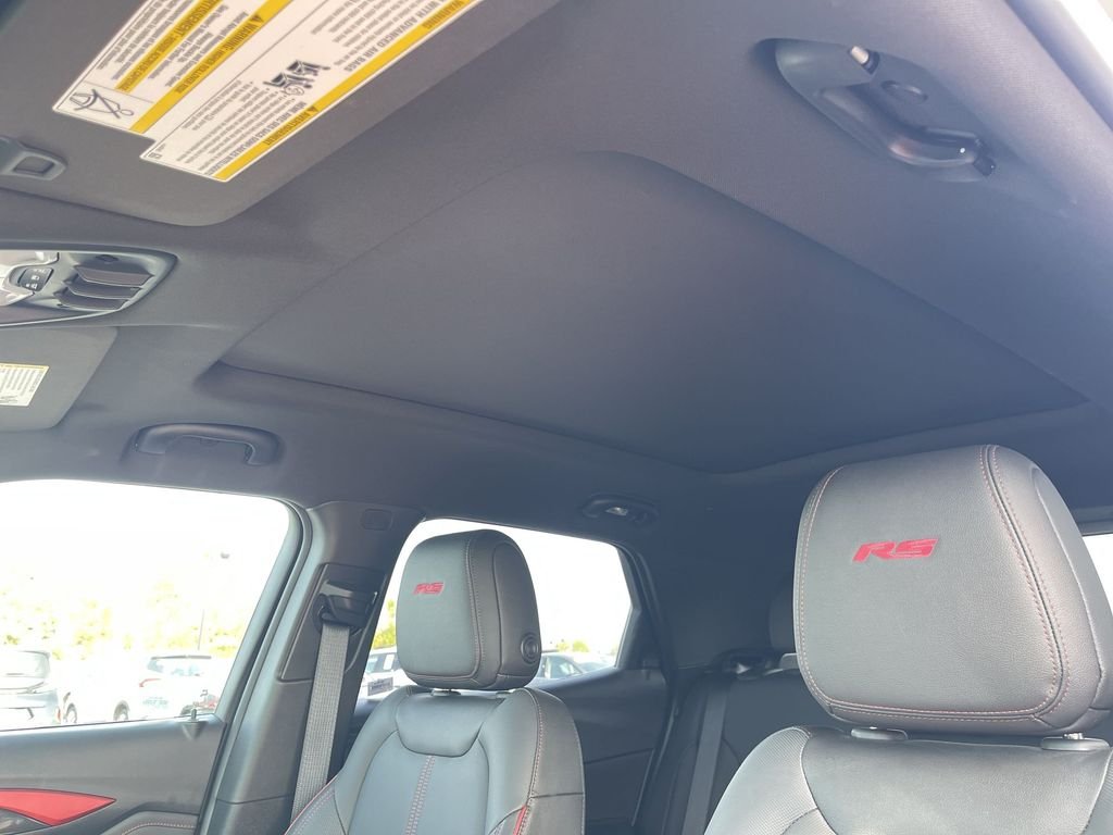 Used 2025 Gray Chevrolet RS image 21