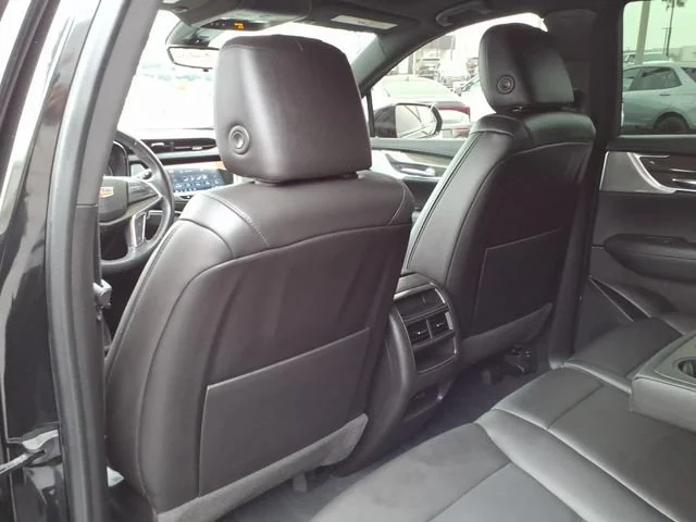 Used 2022 STELLAR BLACK METALLIC Cadillac AWD Sport image 9