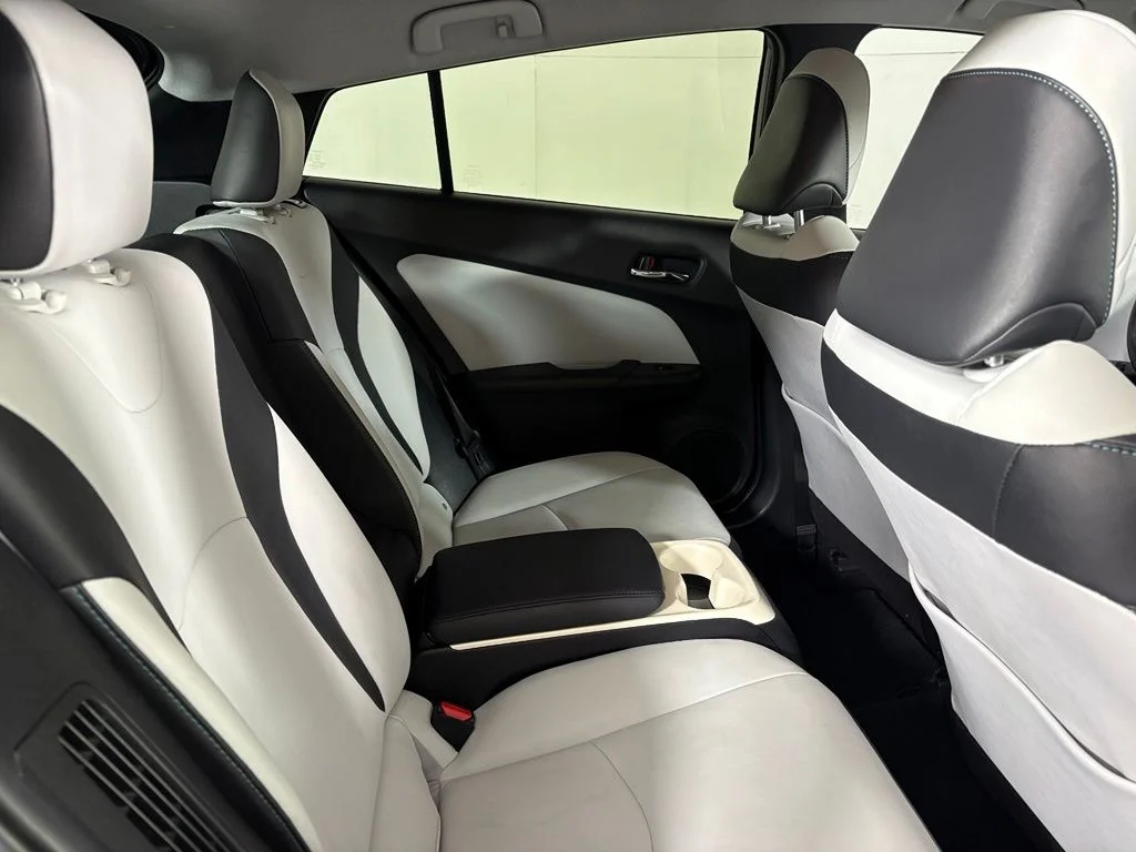 Used 2018 Gray Toyota Premium image 17