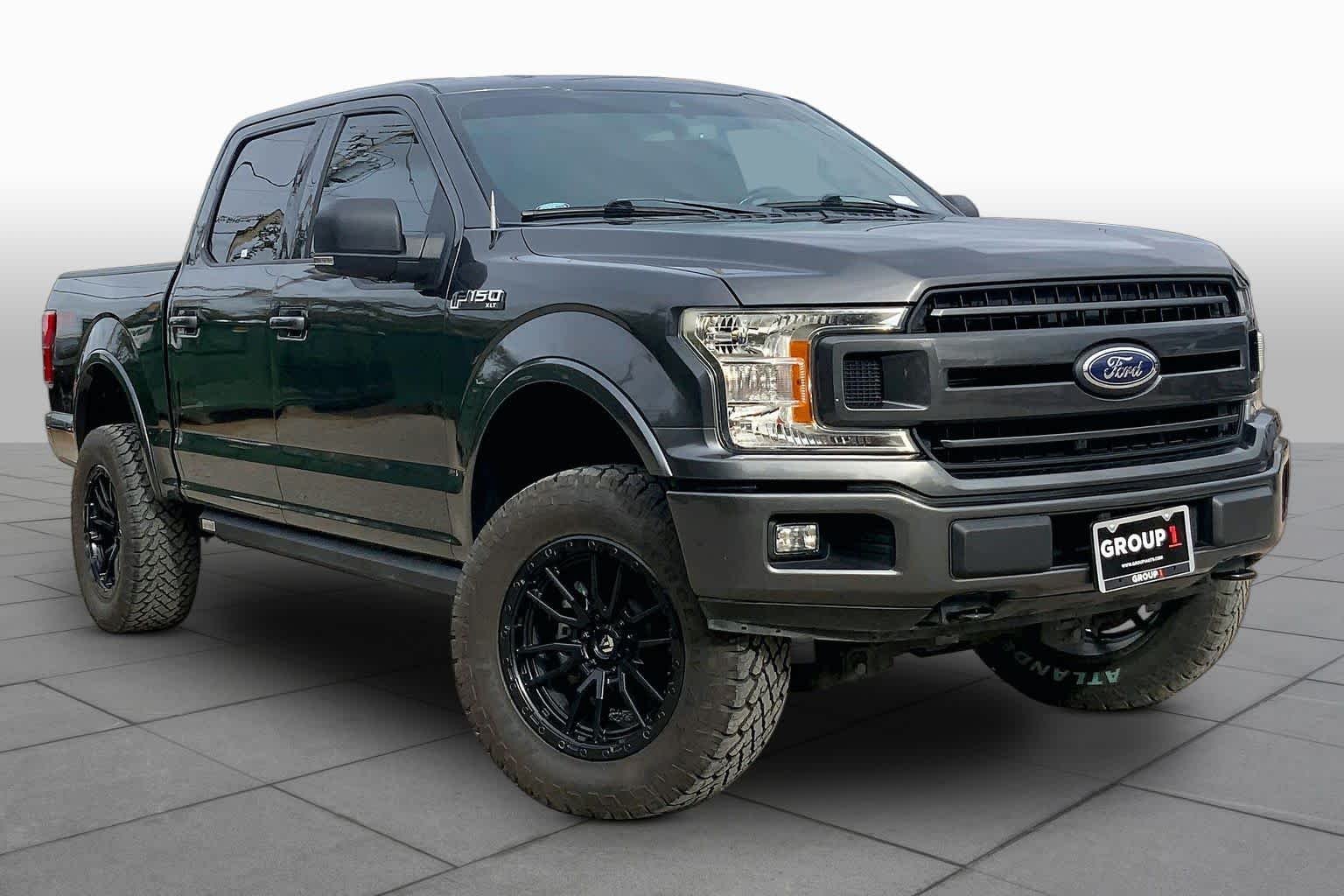 Used 2020 Magnetic Metallic Ford XLT image 2
