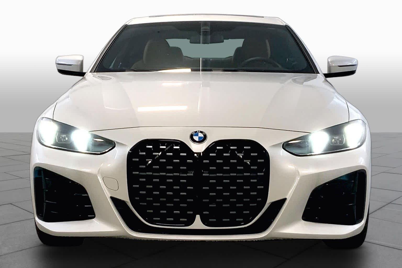 New 2027 Mineral White Metallic BMW 430i xDrive image 3