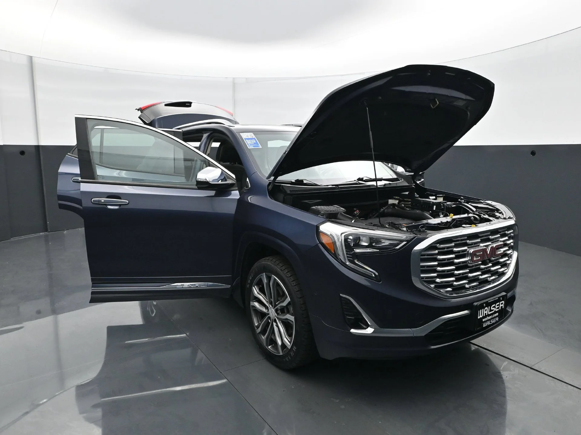 Used 2018 Blue Steel Metallic GMC Denali image 40