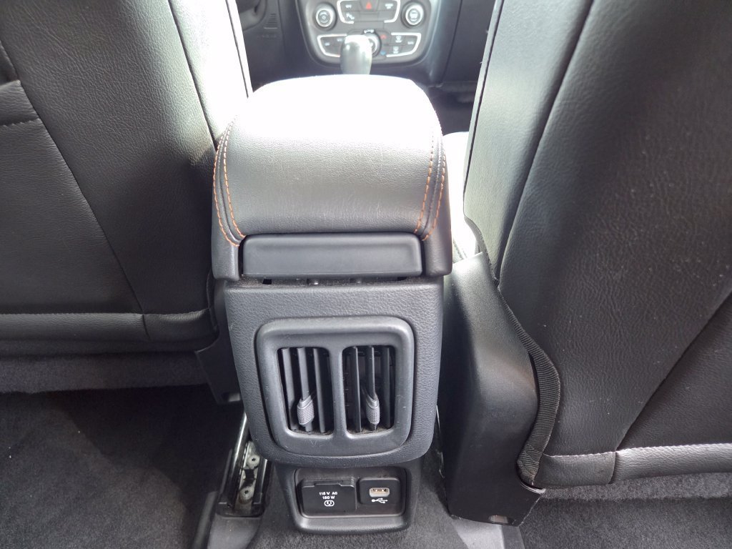 Used 2018 White Clearcoat Jeep Limited image 28