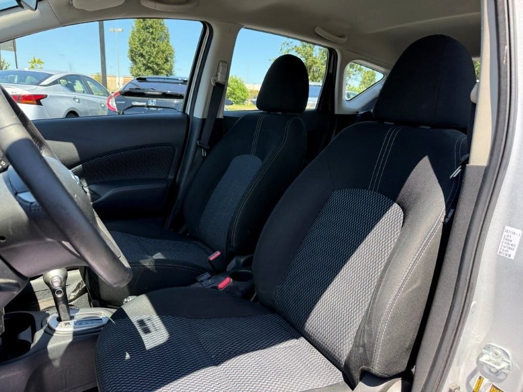 Used 2015 Silver Nissan SV image 13