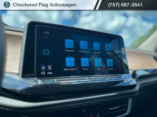 New 2026 White Volkswagen 2.0T SE image 38