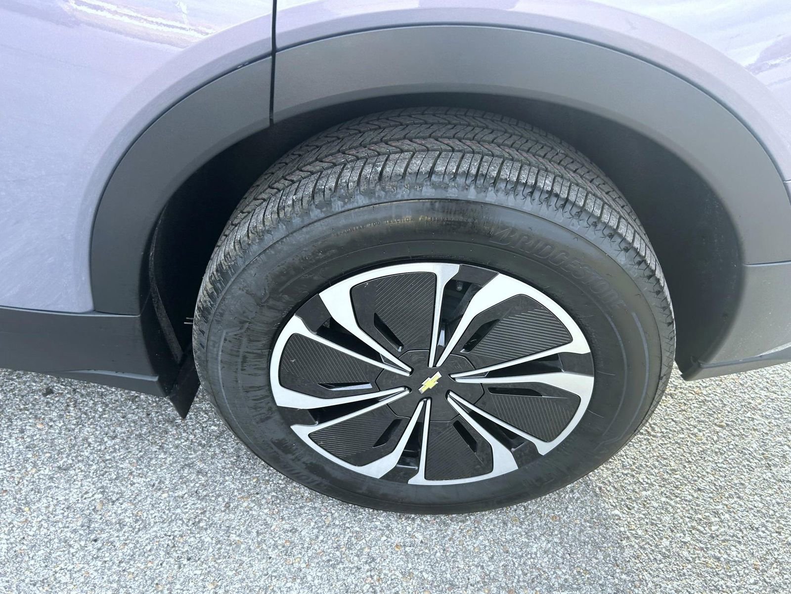 New 2026 Galaxy Gray Metallic Chevrolet LT image 22