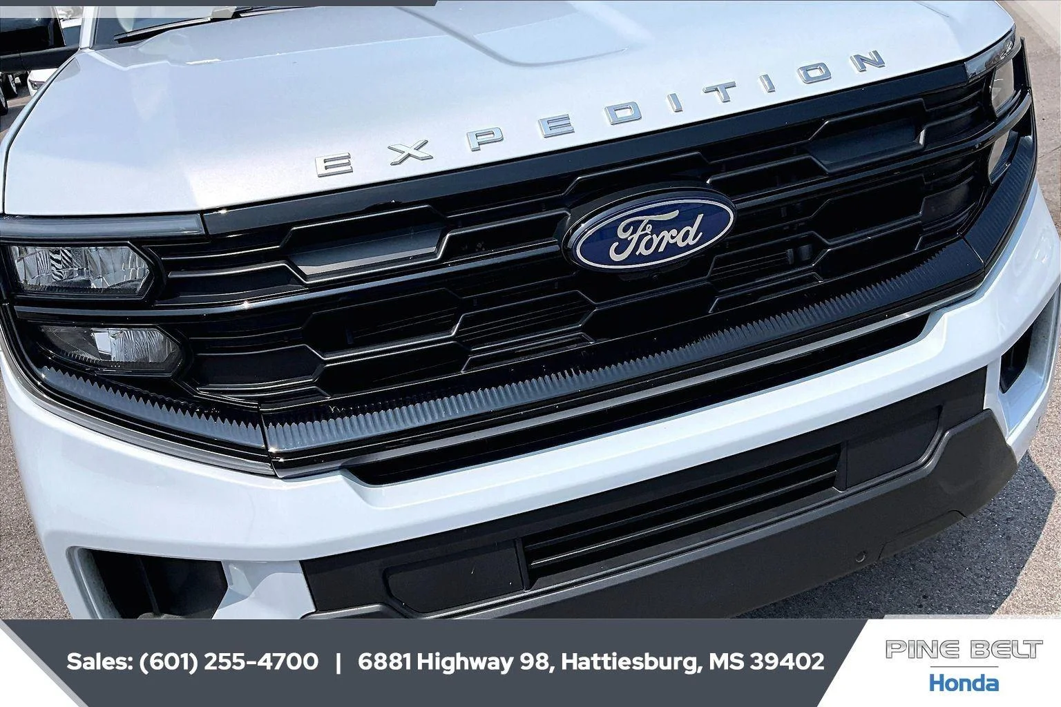 Used 2025 Space Silver Ford Active image 22
