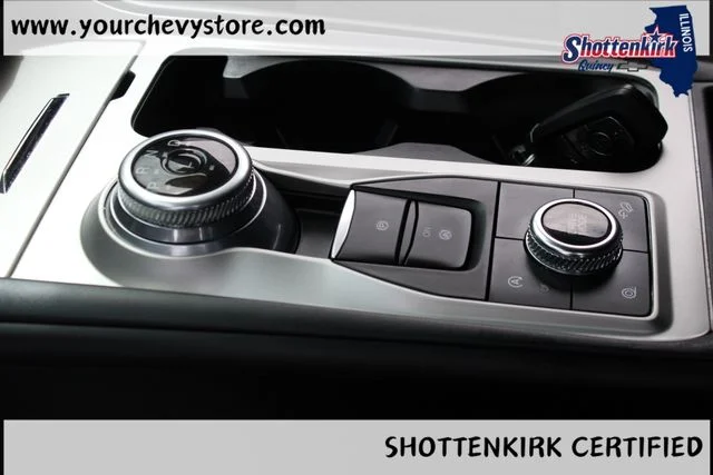 Used 2023 Silver Ford XLT image 25