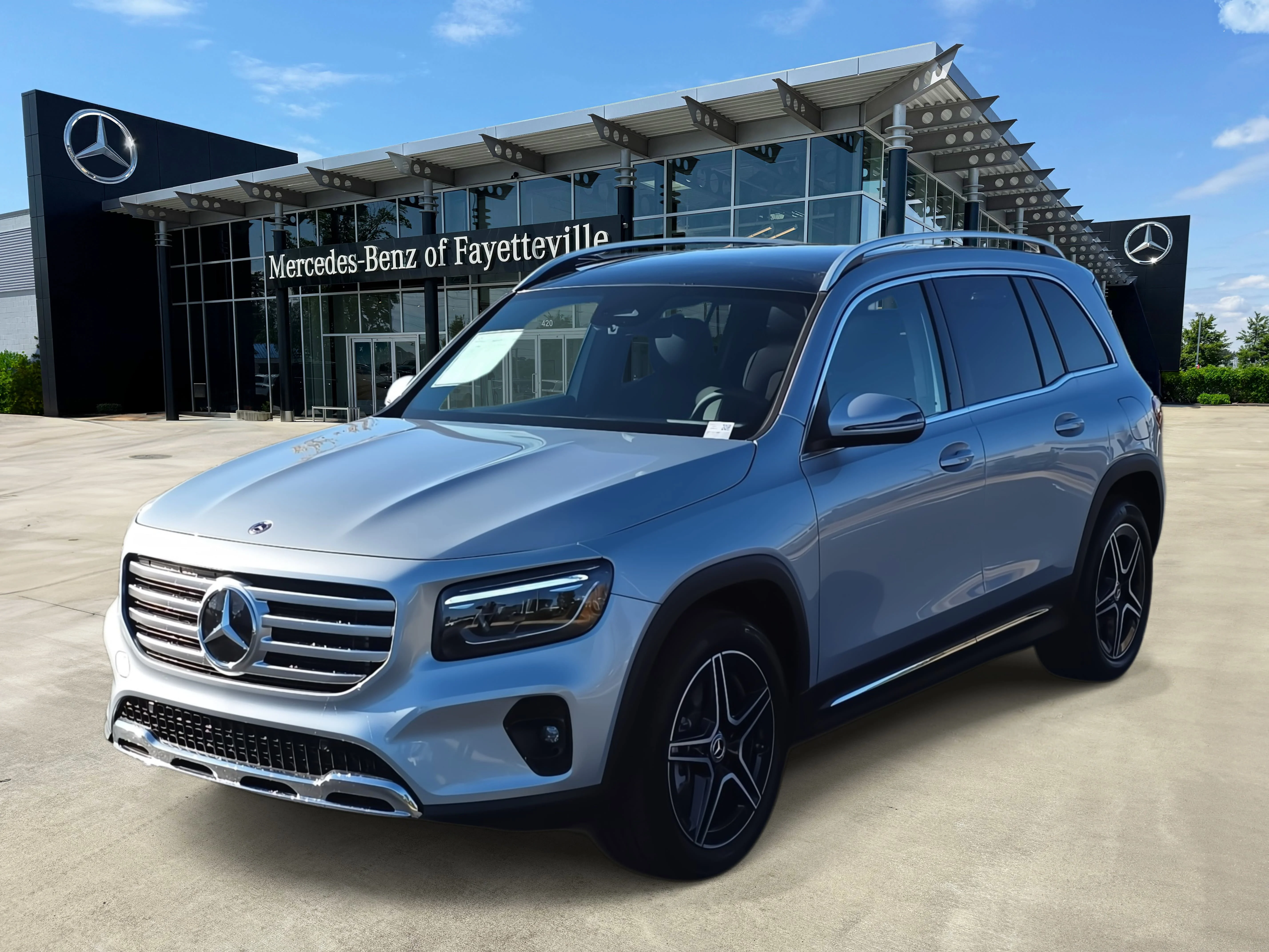 2026 Mercedes-Benz GLB GLB 250's photo