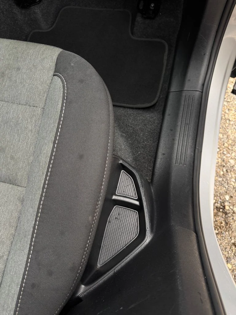 2024 Volvo XC40 Core - Photo 40
