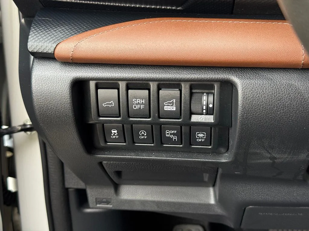 Used 2023 White Subaru Touring image 16