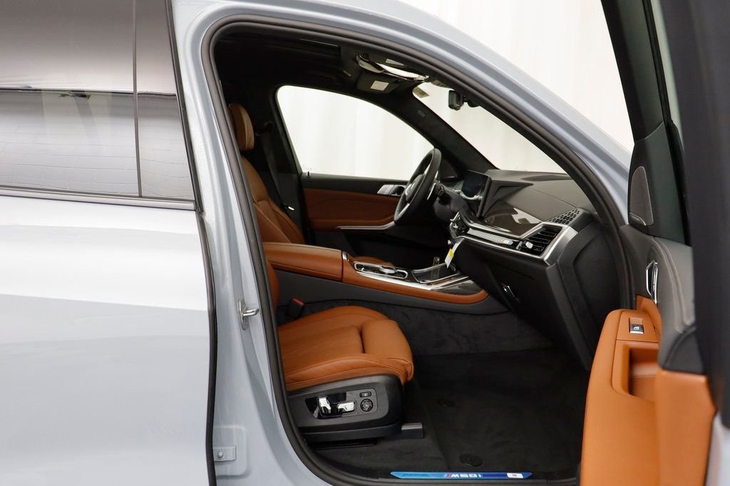 New 2026 Brooklyn Grey Metallic BMW M60i image 21