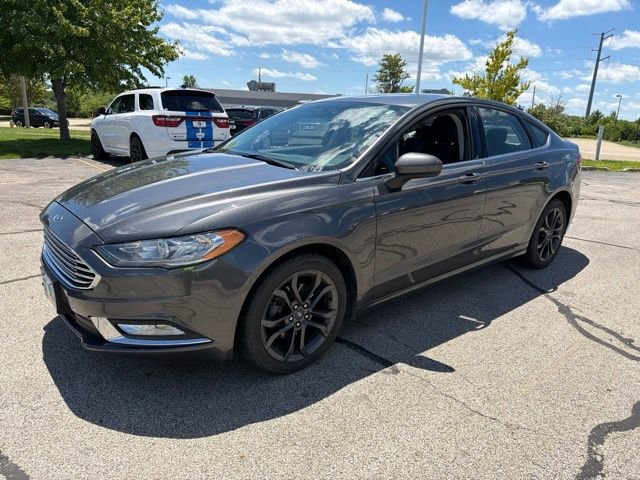 Used 2018 Ford Fusion SE with VIN 3FA6P0T90JR119531 for sale in Bloomington, IL
