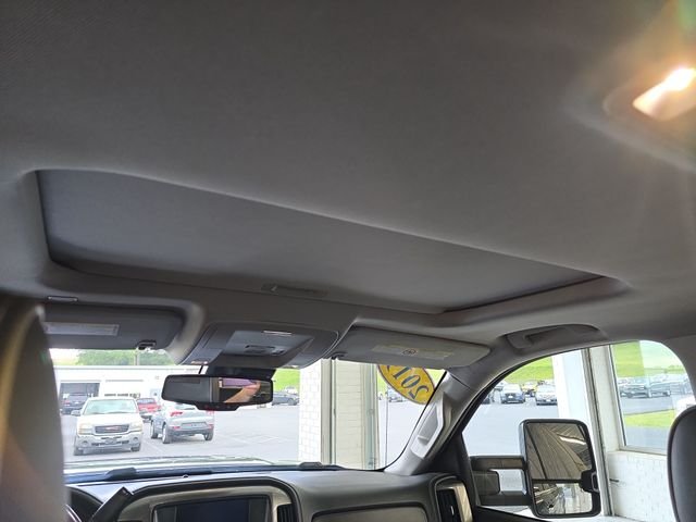 Used 2019 Black Chevrolet High Country image 13