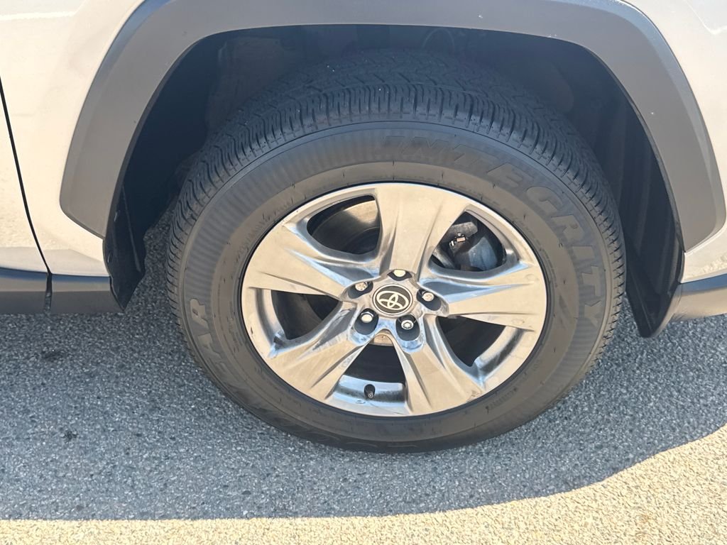Used 2024 Silver Toyota XLE image 40