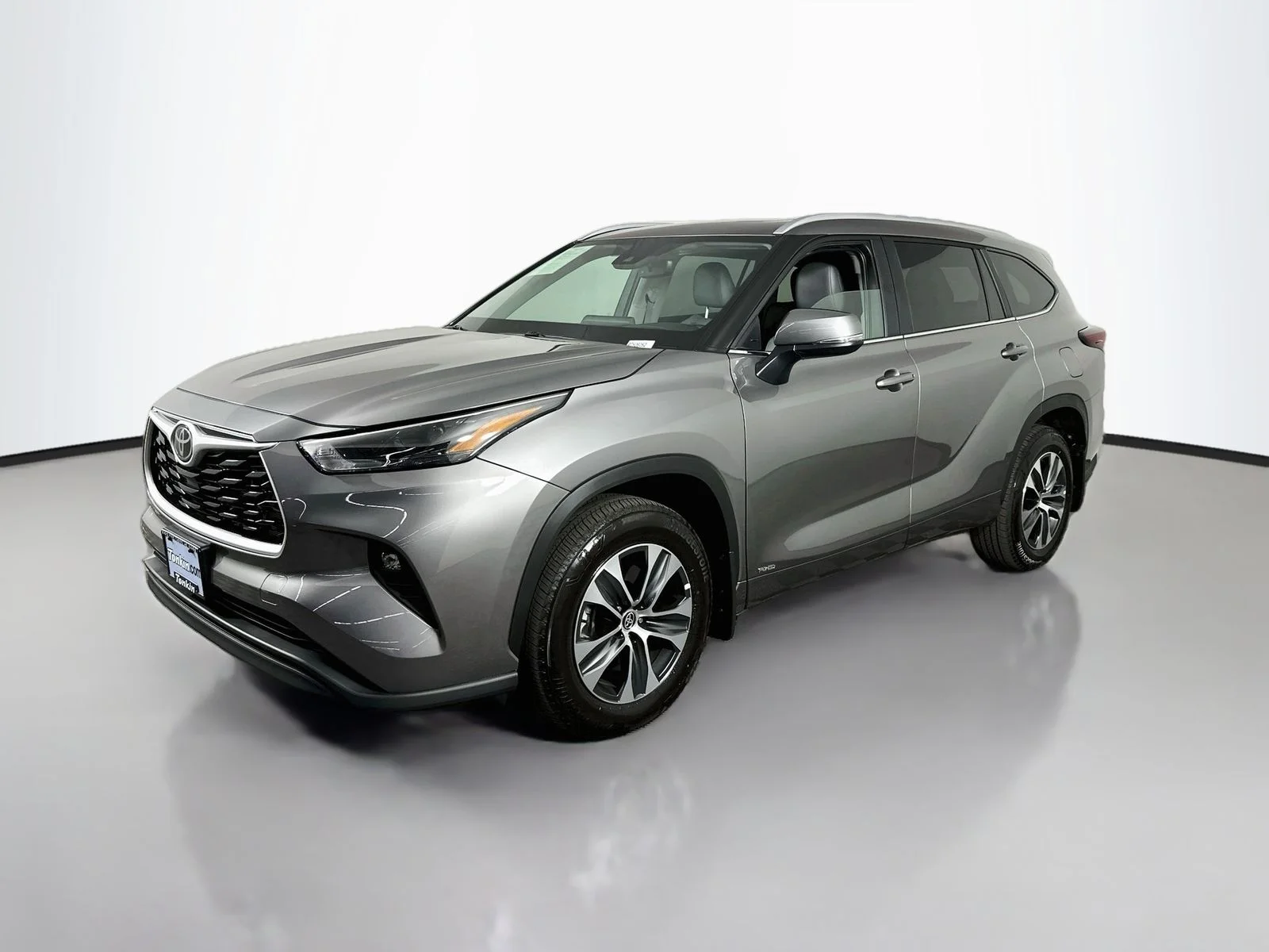 Certified Used 2026 Gray Toyota XLE image 25