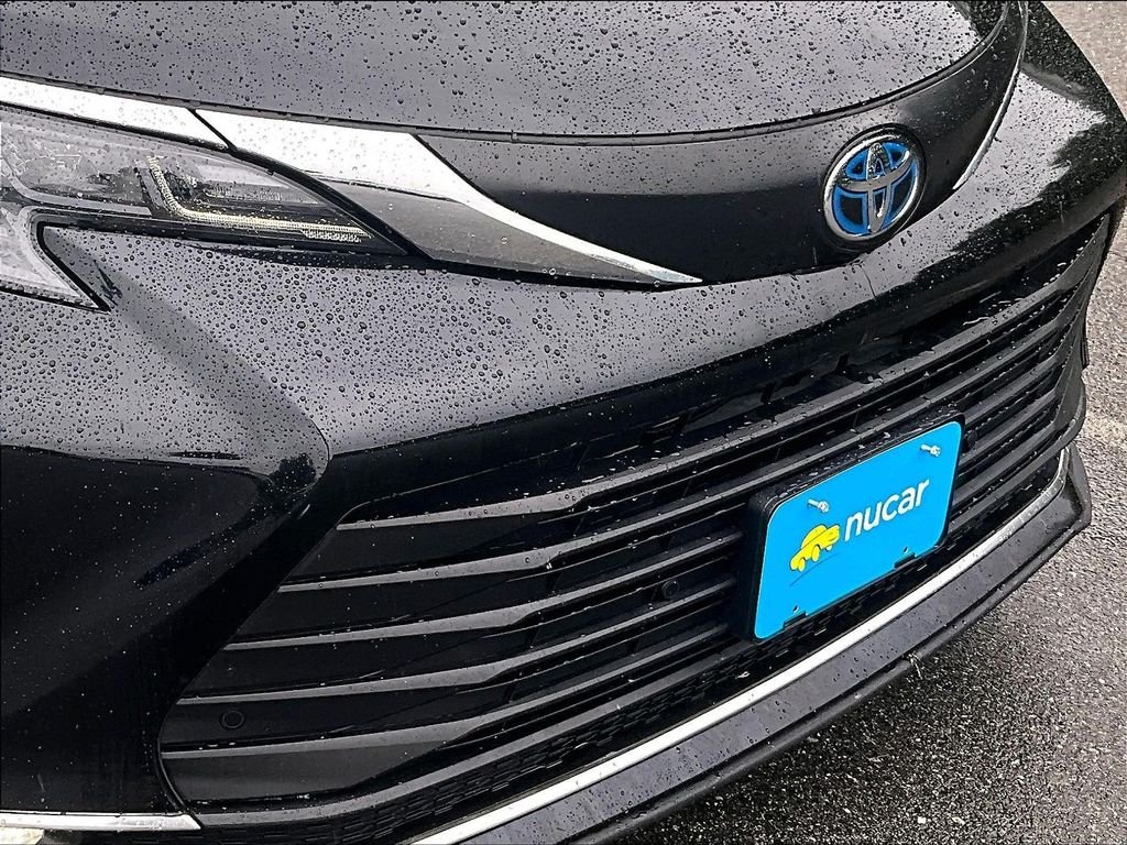 Used 2024 Black Toyota XLE image 33