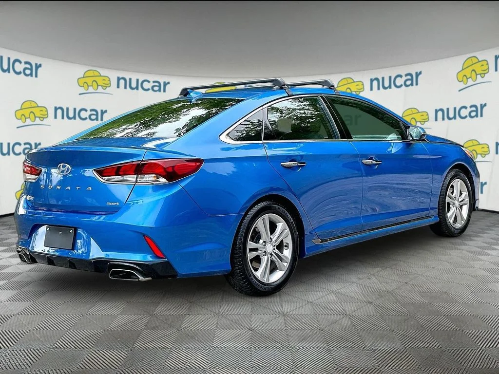 Used 2018 Electric Blue Hyundai Sport image 6