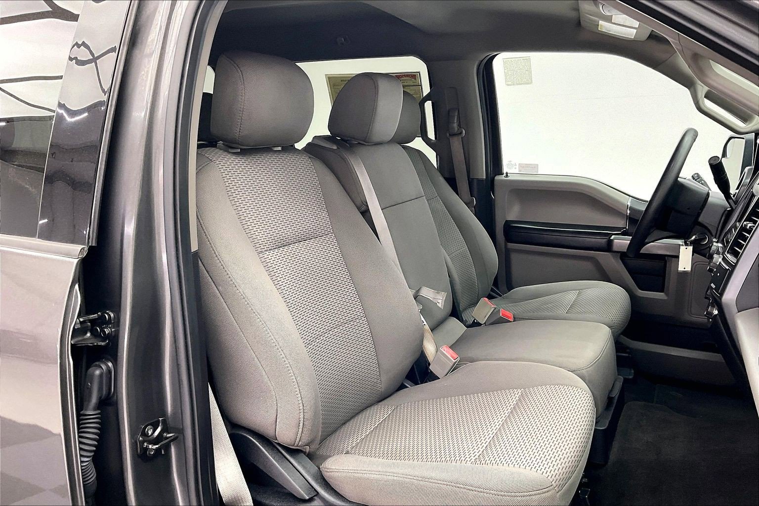 2018 Ford F-150 XLT photo 5