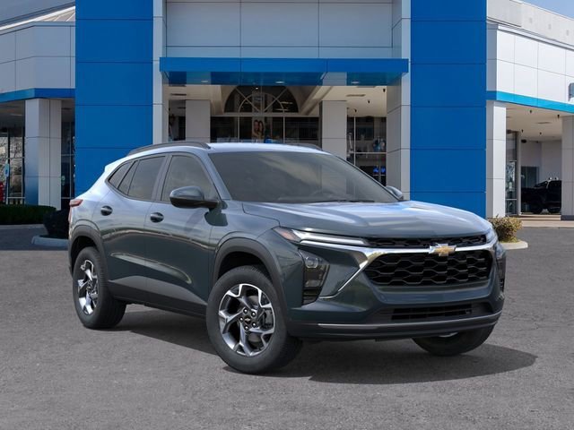 2026 Chevrolet Trax LT - Photo 8