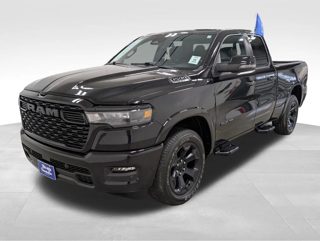 Certified Used 2025 Diamond Black Ram Big Horn/Lone Star image 21