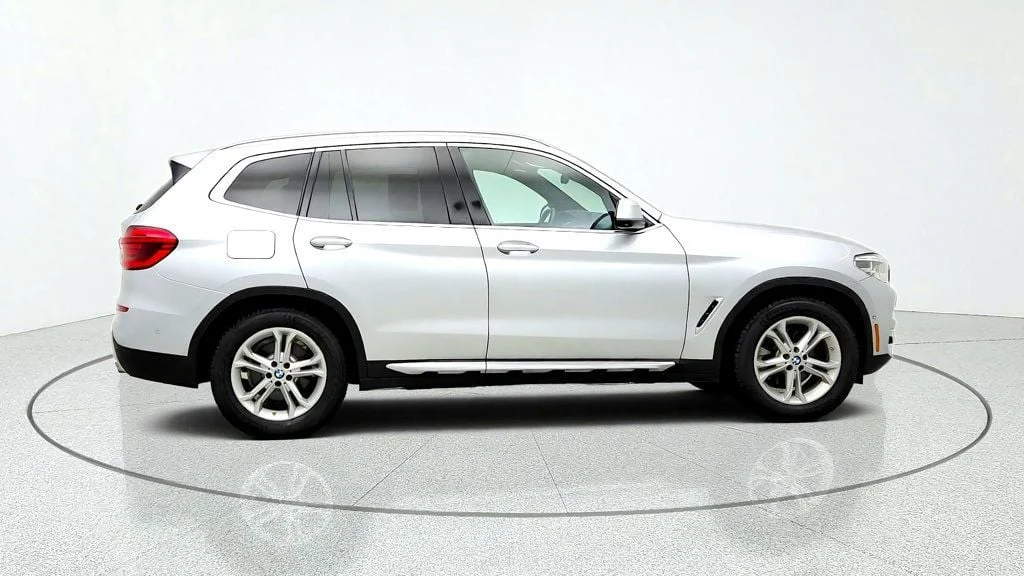 Used 2020 Glacier Silver Metallic BMW sDrive30i Sports Activity Vehicle image 4