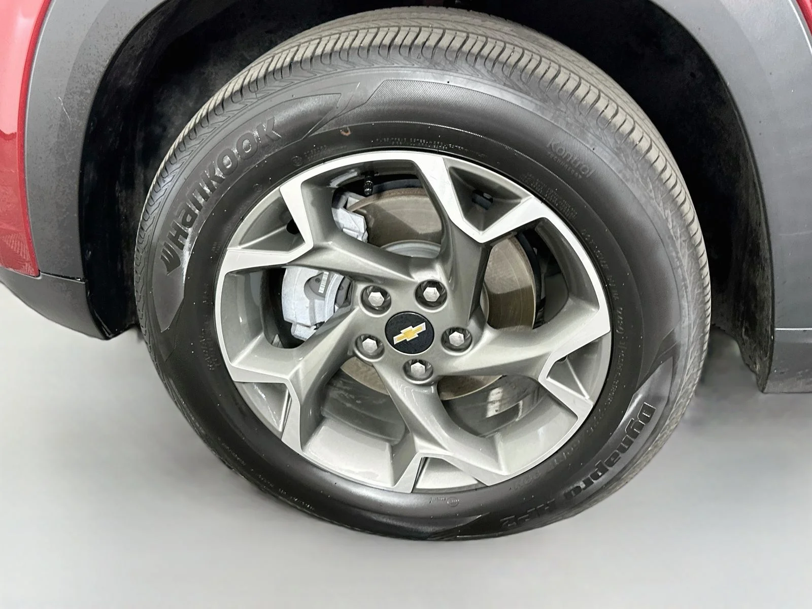 Used 2025 Crimson Metallic Chevrolet LT image 29