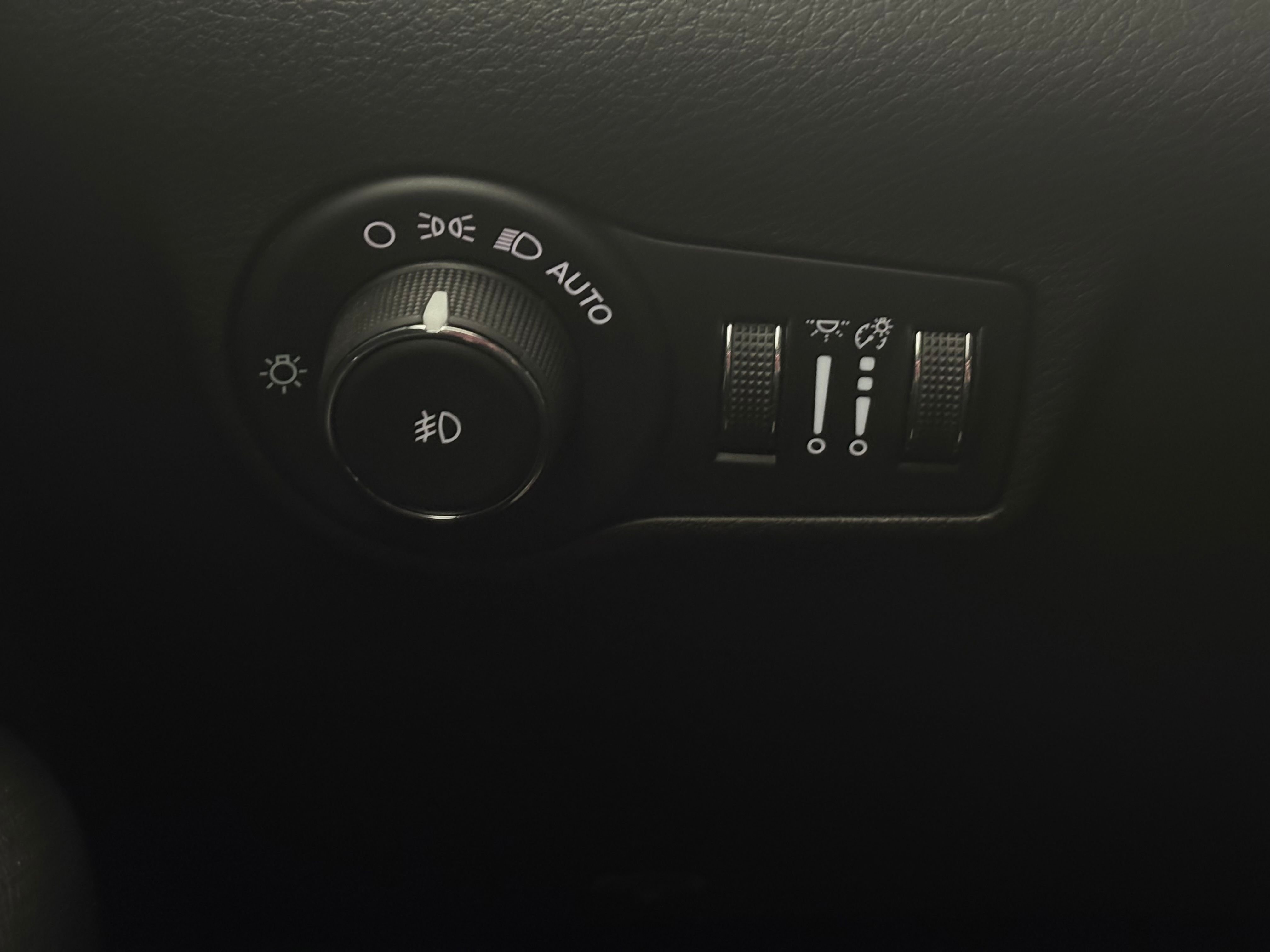 Used 2023 Bright White Clearcoat Jeep Limited image 21