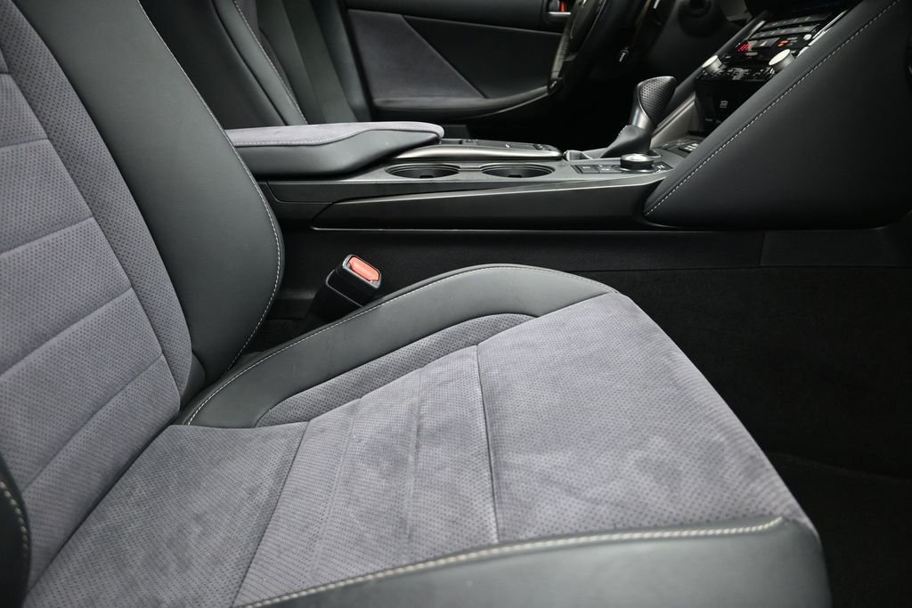 Used 2022  Lexus 500 F SPORT Performance Launch Edition image 25