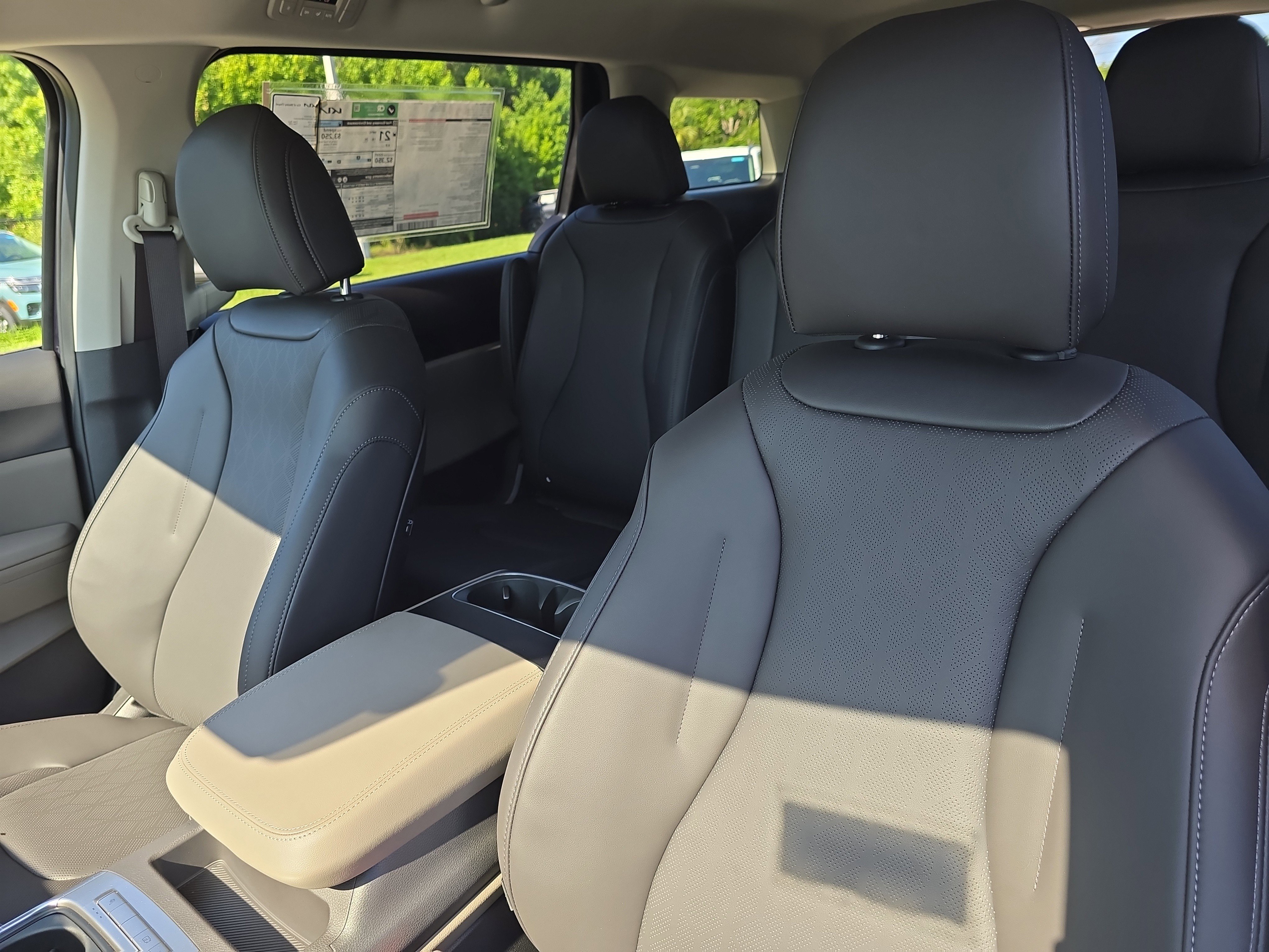 New 2026 Deep Chroma Blue Kia LXS image 22
