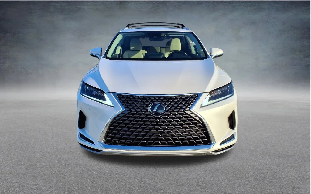 Used 2021 White Lexus 350 image 2
