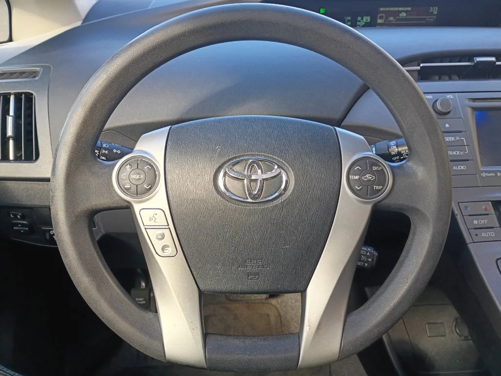 Used 2013 Classic Silver Metallic Toyota Three image 25