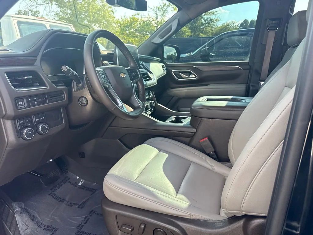 Used 2022 Black Chevrolet LT image 3