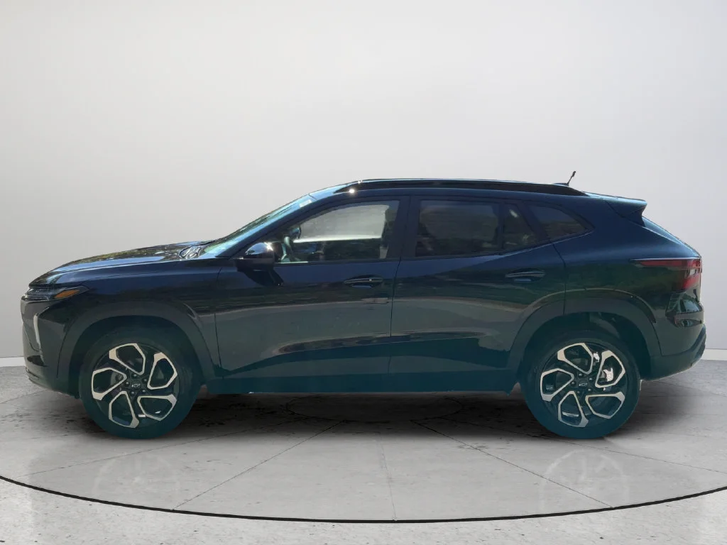 New 2026 Mosaic Black Metallic Chevrolet 2RS image 4