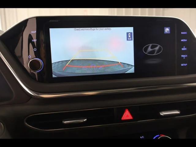 Used 2021 Black Hyundai SEL Plus image 22
