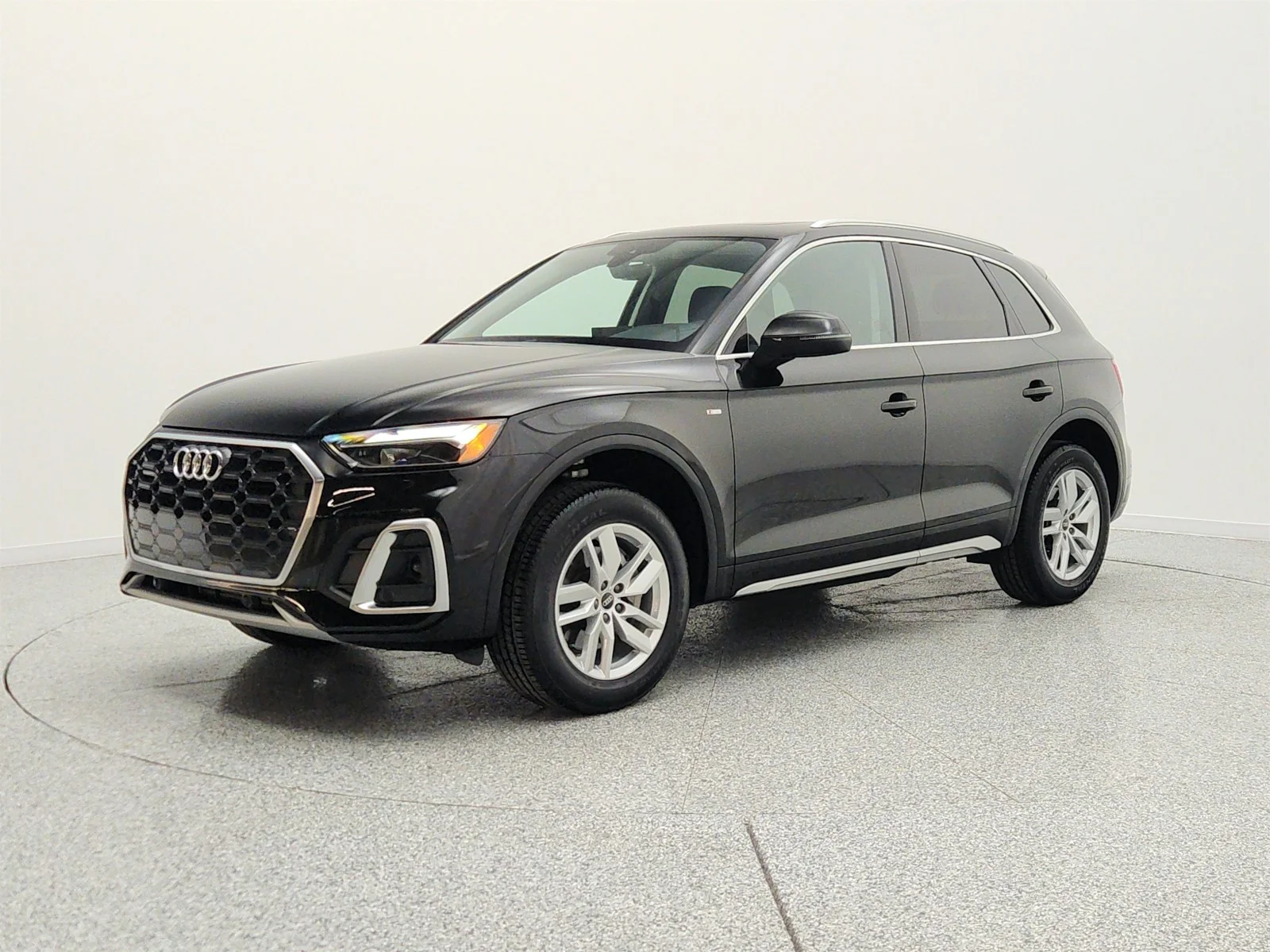 2023 Audi Q5 45 Premium's photo