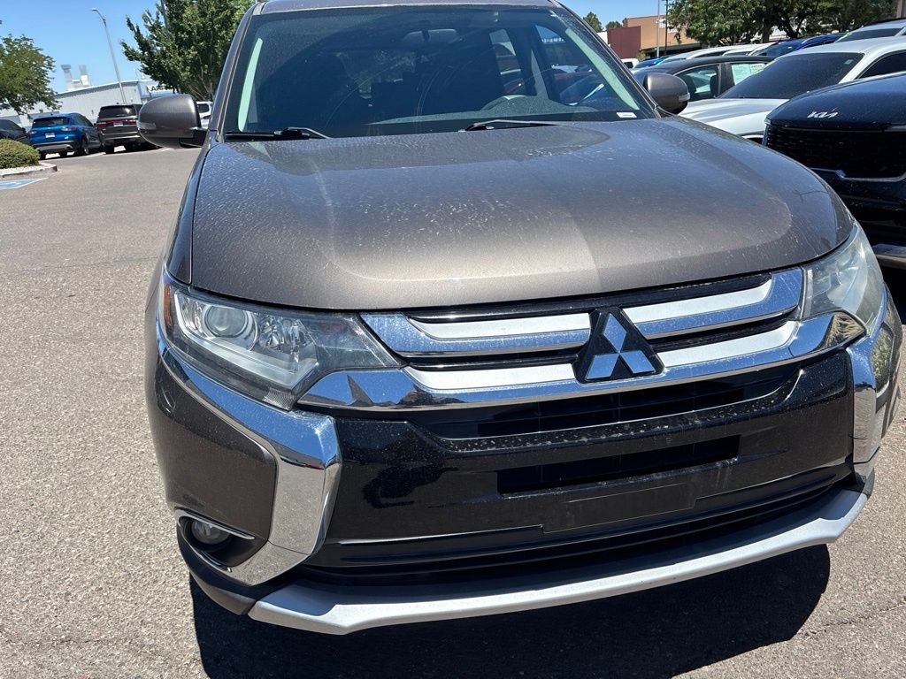 Used 2017 Brown Mitsubishi SE image 6
