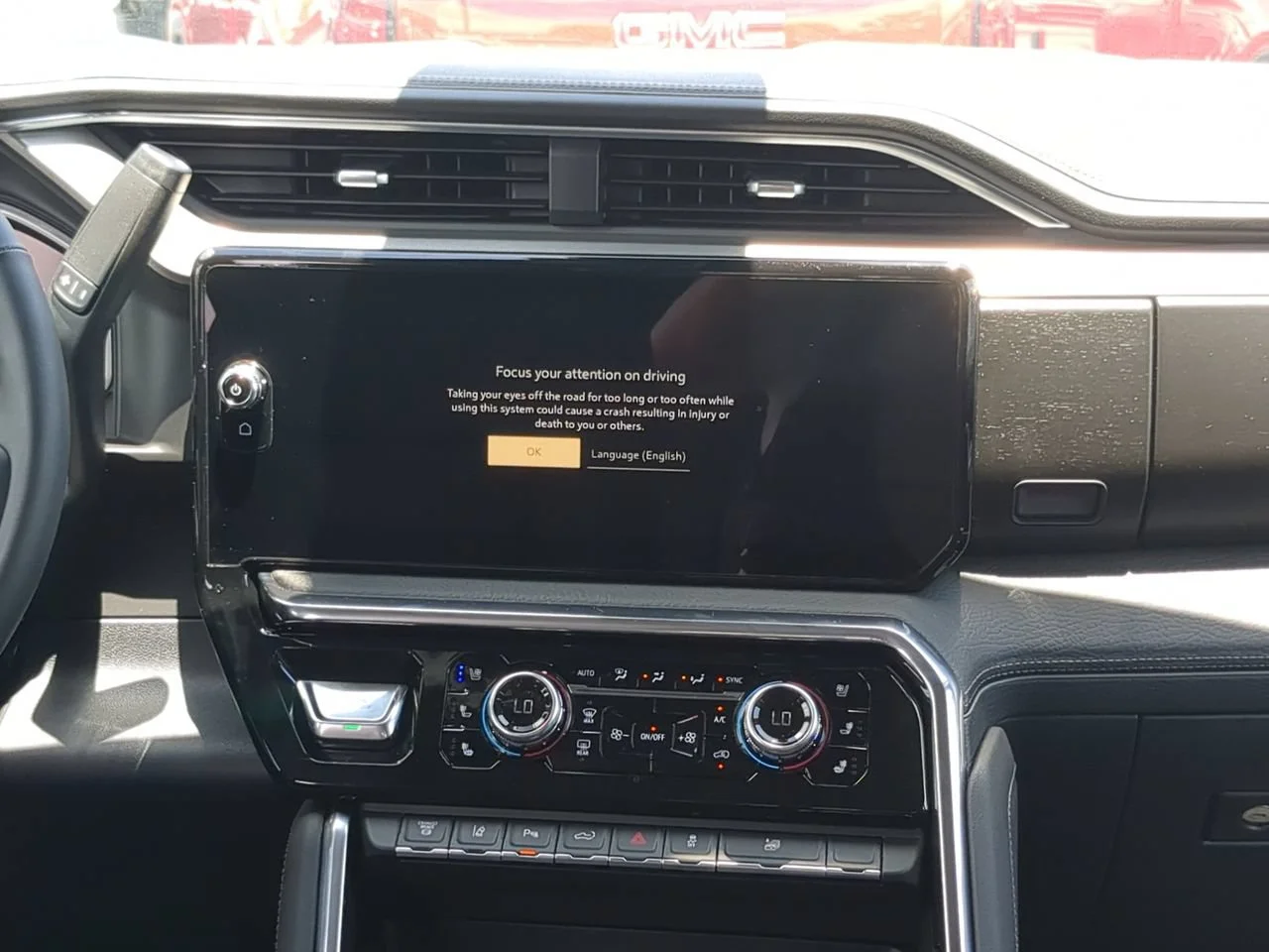 2026 GMC Sierra 3500HD Denali - Photo 17