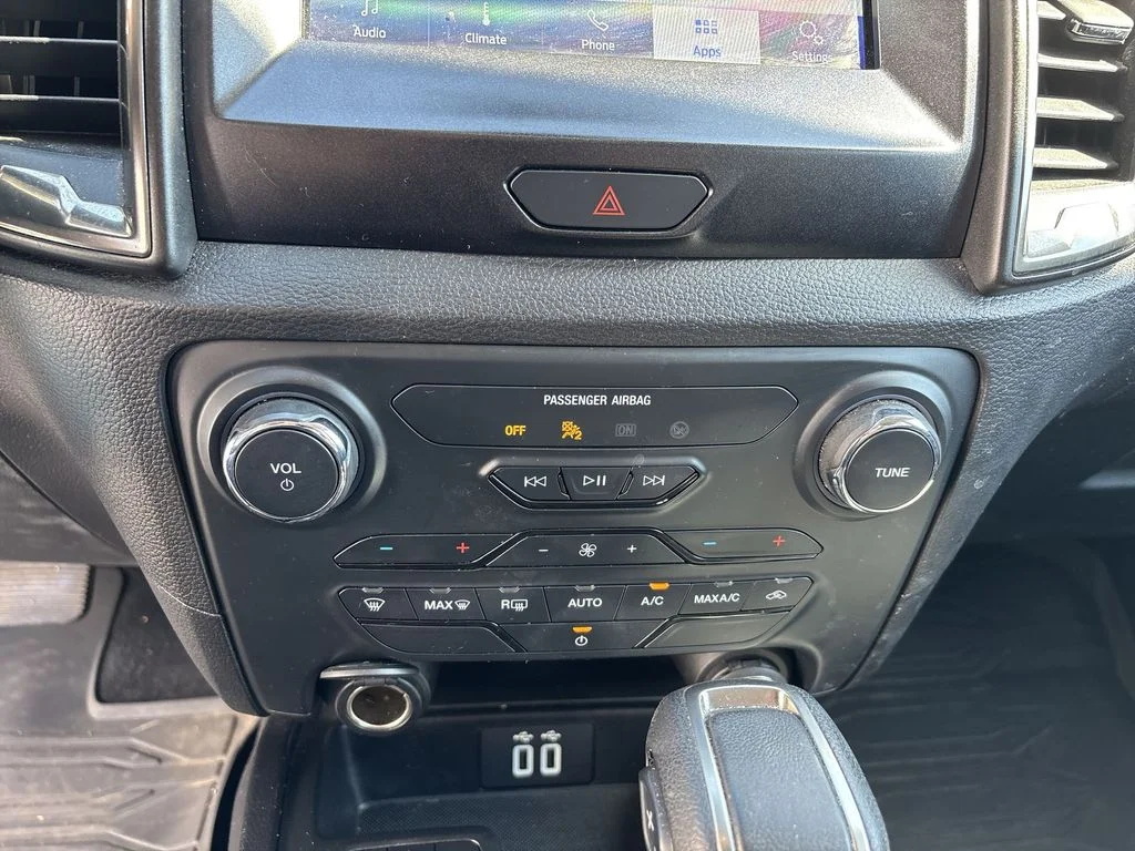 Used 2021 Silver Ford XLT image 16
